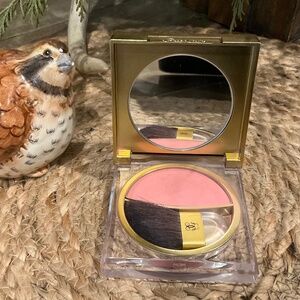 Guerlain Radiant Blush Eclat DIVINORA -Rose Plein Vent #225 SOLD 2/1